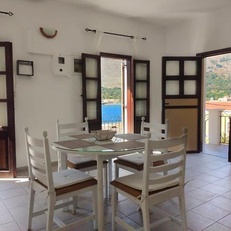 Gompos Apartment - Cozy Apartment Next To The Sea - Amazing Sea View Sými Eksteriør bilde