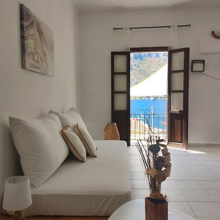 Gompos Apartment - Cozy Apartment Next To The Sea - Amazing Sea View Sými Eksteriør bilde