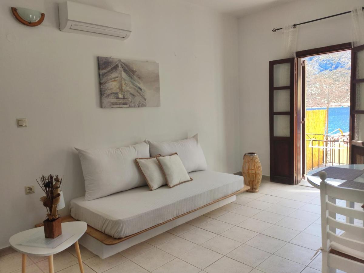 Gompos Apartment - Cozy Apartment Next To The Sea - Amazing Sea View Sými Eksteriør bilde