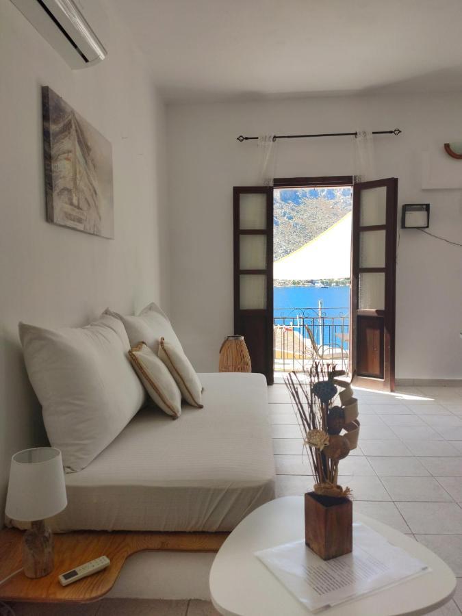 Gompos Apartment - Cozy Apartment Next To The Sea - Amazing Sea View Sými Eksteriør bilde
