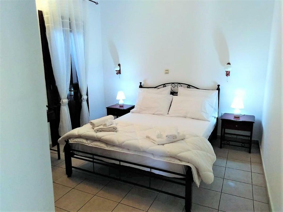 Gompos Apartment - Cozy Apartment Next To The Sea - Amazing Sea View Sými Eksteriør bilde