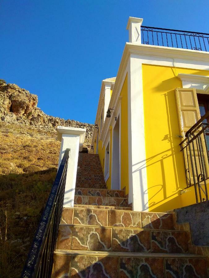 Gompos Apartment - Cozy Apartment Next To The Sea - Amazing Sea View Sými Eksteriør bilde